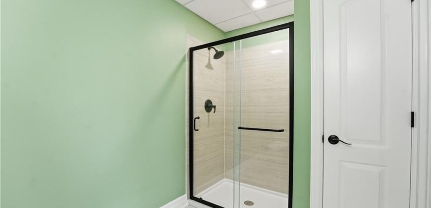 6205 NW 101st Street, Kansas City, MO 64154