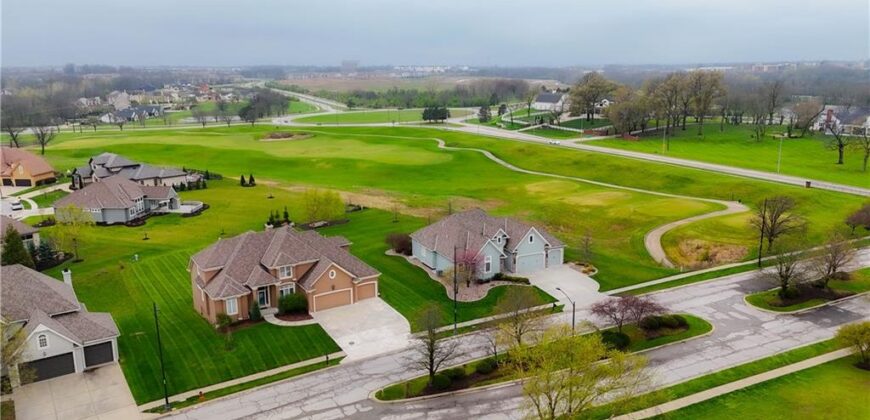 6205 NW 101st Street, Kansas City, MO 64154