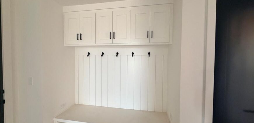 7470 NW Fawn Avenue, Parkville, MO 64152