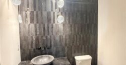 7470 NW Fawn Avenue, Parkville, MO 64152