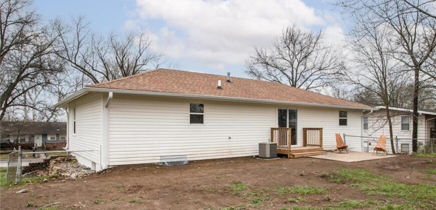 1508 NANCY Lane, Liberty, MO 64068