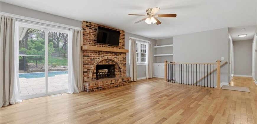 7401 NW Eastside Drive, Weatherby Lake, MO 64152