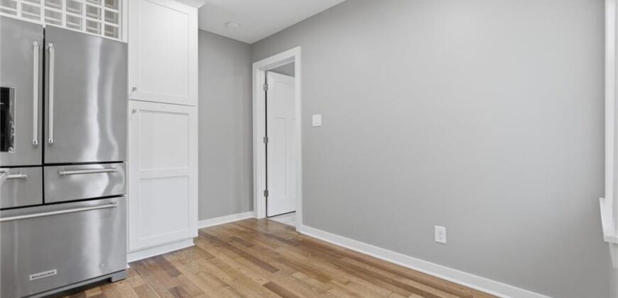 7401 NW Eastside Drive, Weatherby Lake, MO 64152