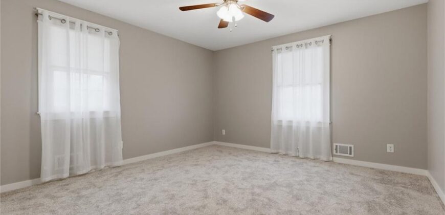 7401 NW Eastside Drive, Weatherby Lake, MO 64152