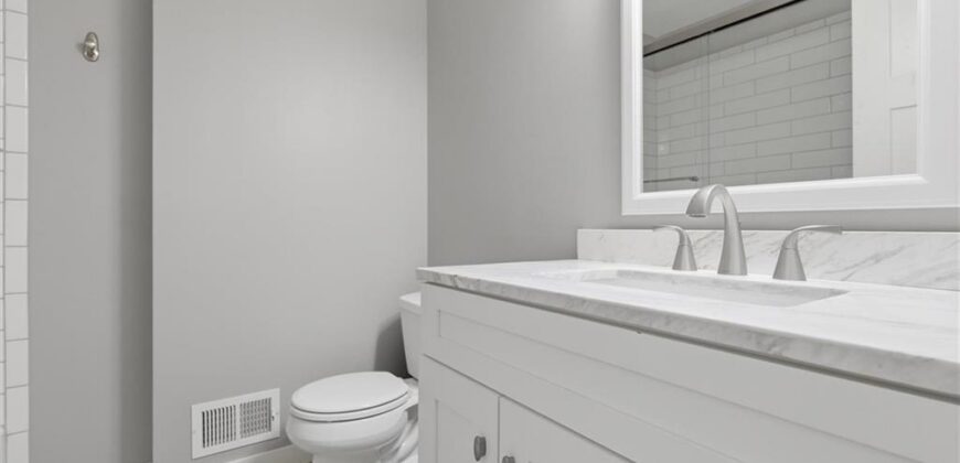 7401 NW Eastside Drive, Weatherby Lake, MO 64152