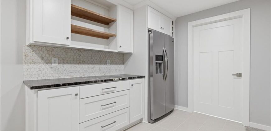 7401 NW Eastside Drive, Weatherby Lake, MO 64152