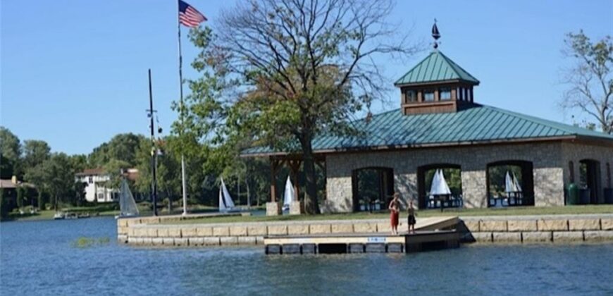 7401 NW Eastside Drive, Weatherby Lake, MO 64152