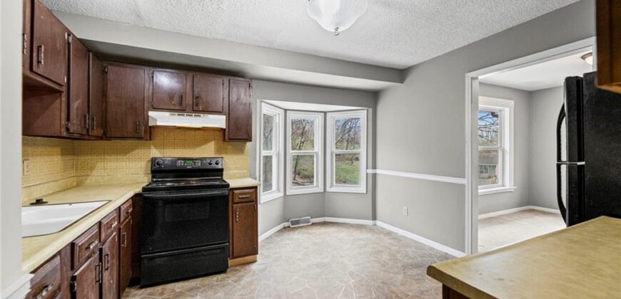 4819 N REVERE Street, Kansas City, MO 64151