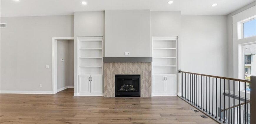 8216 NW 89th Terrace, Kansas City, MO 64153