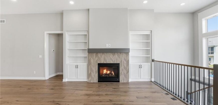8216 NW 89th Terrace, Kansas City, MO 64153