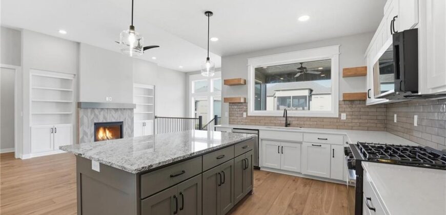 8216 NW 89th Terrace, Kansas City, MO 64153
