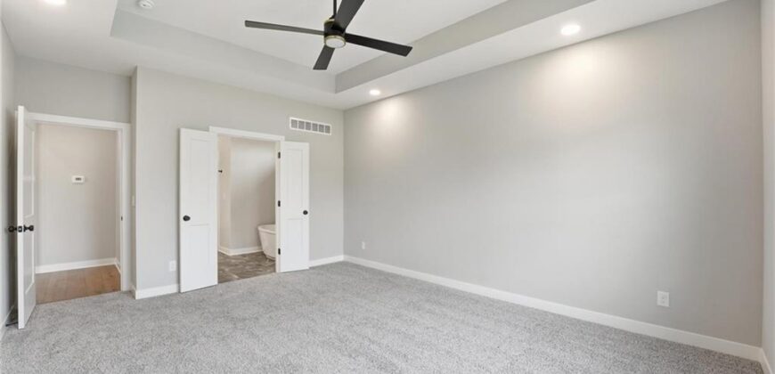 8216 NW 89th Terrace, Kansas City, MO 64153