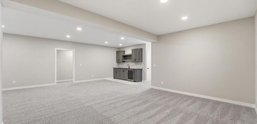 8216 NW 89th Terrace, Kansas City, MO 64153