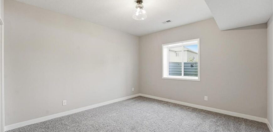 8216 NW 89th Terrace, Kansas City, MO 64153