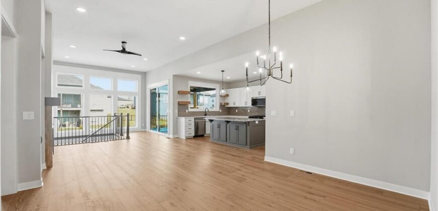 8216 NW 89th Terrace, Kansas City, MO 64153