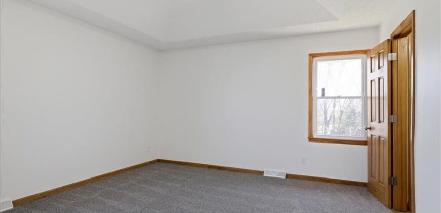 7829 N Garfield Avenue, Kansas City, MO 64118