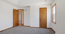 7829 N Garfield Avenue, Kansas City, MO 64118