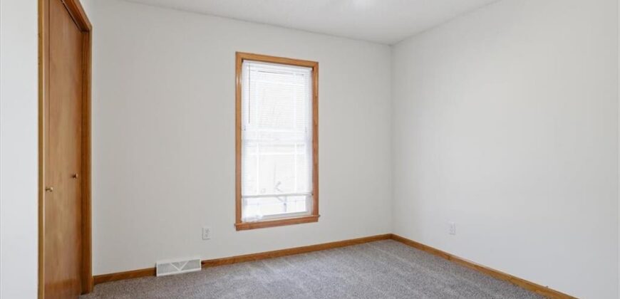 7829 N Garfield Avenue, Kansas City, MO 64118