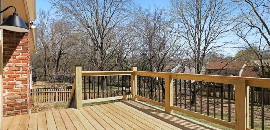 7829 N Garfield Avenue, Kansas City, MO 64118