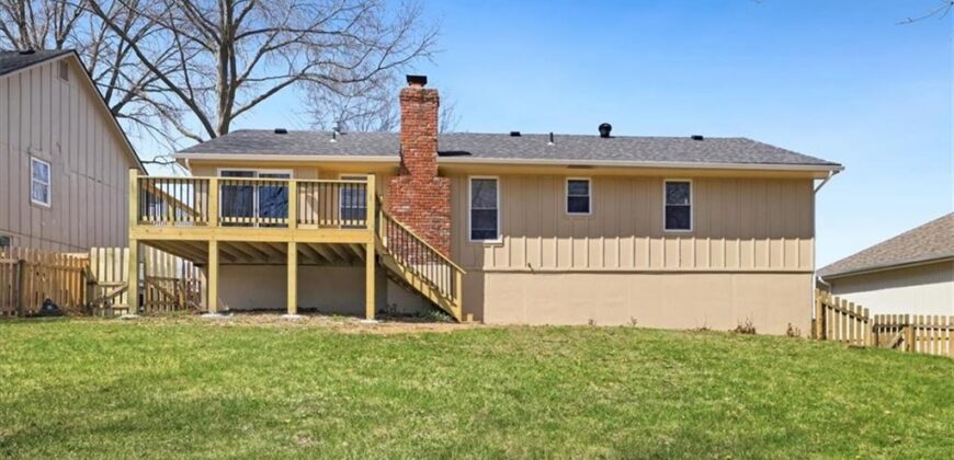 7829 N Garfield Avenue, Kansas City, MO 64118