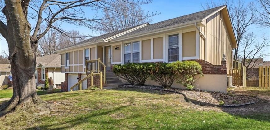 7829 N Garfield Avenue, Kansas City, MO 64118