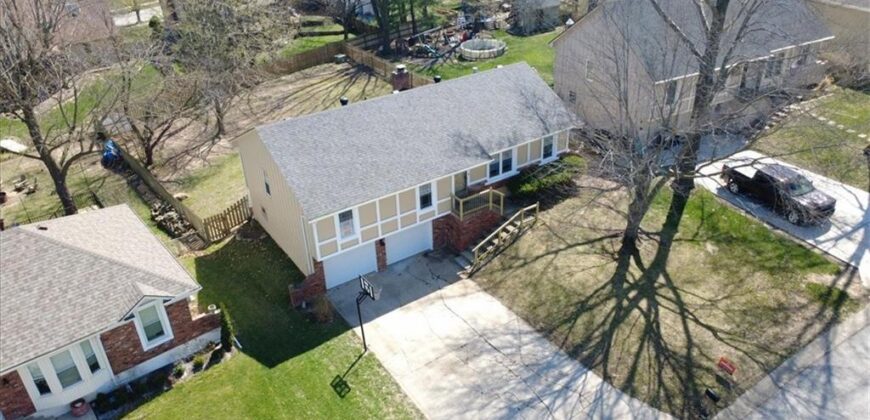 7829 N Garfield Avenue, Kansas City, MO 64118