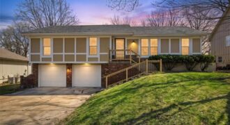 7829 N Garfield Avenue, Kansas City, MO 64118