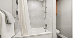 424 Brookside Avenue, Liberty, MO 64060