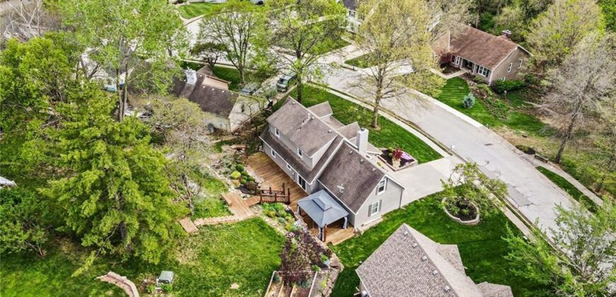 424 Brookside Avenue, Liberty, MO 64060