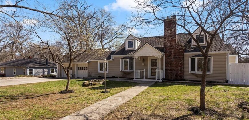 5707 N Robinhood Lane, Kansas City, MO 64151