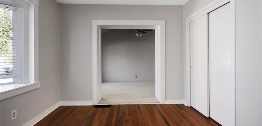 5707 N Robinhood Lane, Kansas City, MO 64151