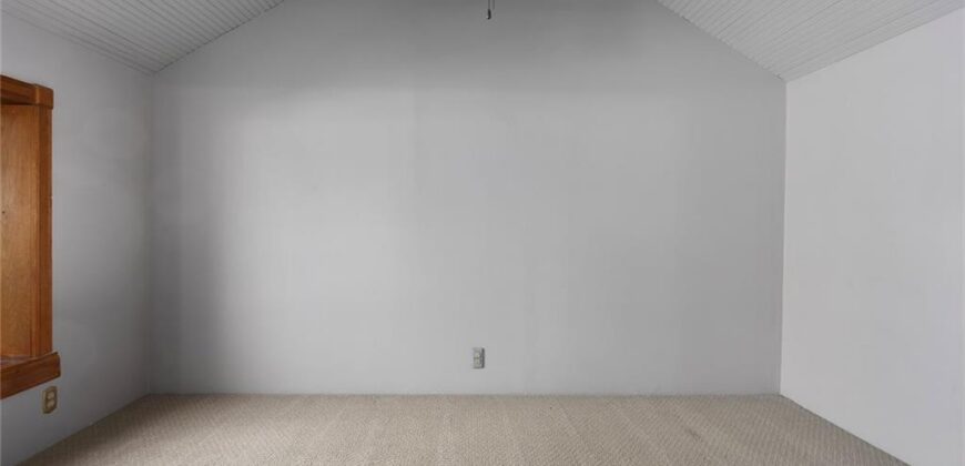 5707 N Robinhood Lane, Kansas City, MO 64151