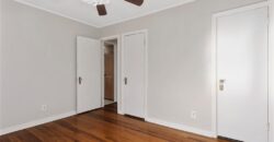 5707 N Robinhood Lane, Kansas City, MO 64151