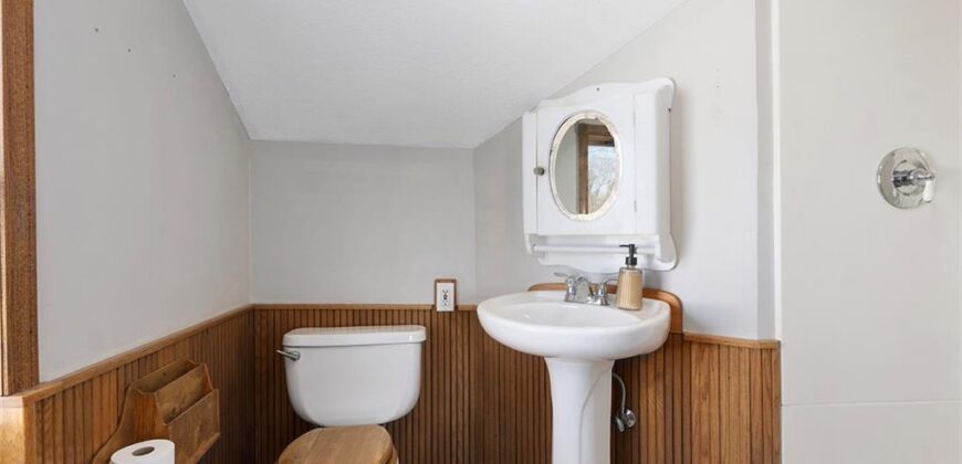 5707 N Robinhood Lane, Kansas City, MO 64151