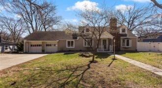 5707 N Robinhood Lane, Kansas City, MO 64151