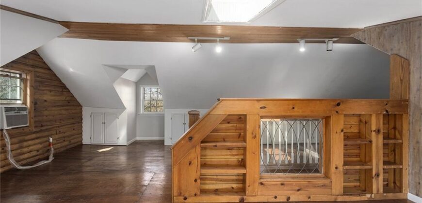 5707 N Robinhood Lane, Kansas City, MO 64151