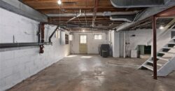 5707 N Robinhood Lane, Kansas City, MO 64151