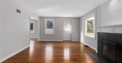 5707 N Robinhood Lane, Kansas City, MO 64151