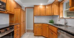 5707 N Robinhood Lane, Kansas City, MO 64151