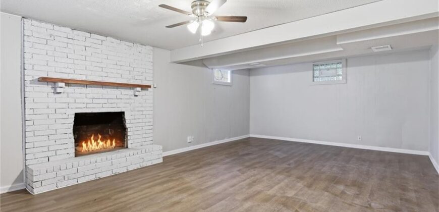 3601 56th Street, Kansas City, MO 64151