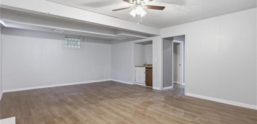 3601 56th Street, Kansas City, MO 64151