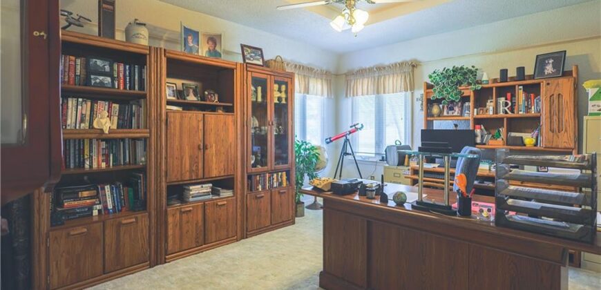 2303 Lynn Road, Excelsior Springs, MO 64024