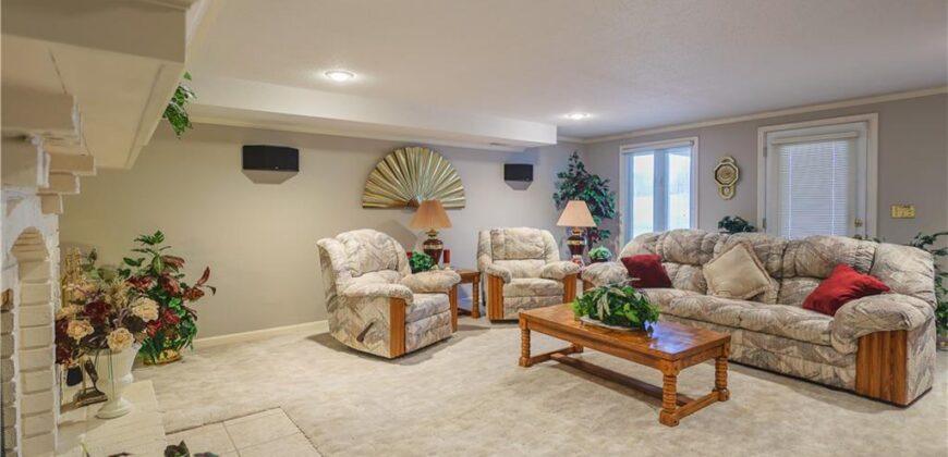 2303 Lynn Road, Excelsior Springs, MO 64024