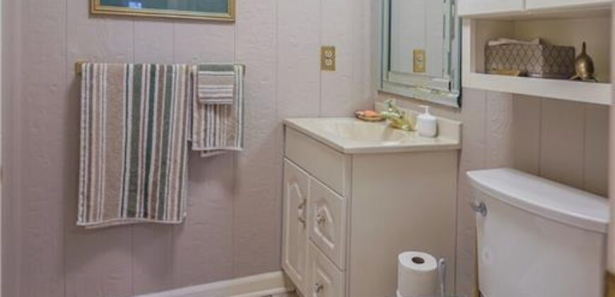 2303 Lynn Road, Excelsior Springs, MO 64024