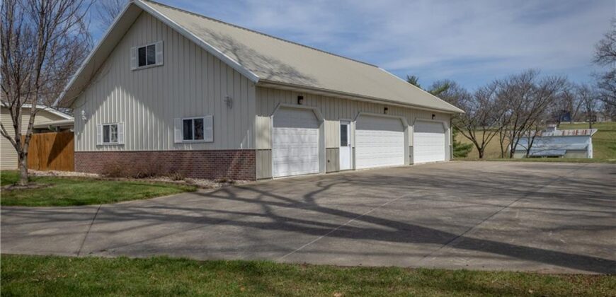 2303 Lynn Road, Excelsior Springs, MO 64024