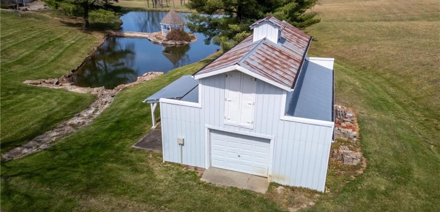 2303 Lynn Road, Excelsior Springs, MO 64024