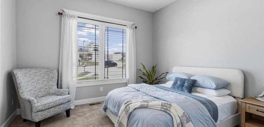 7425 NW Douglas Court, Parkville, MO 64152