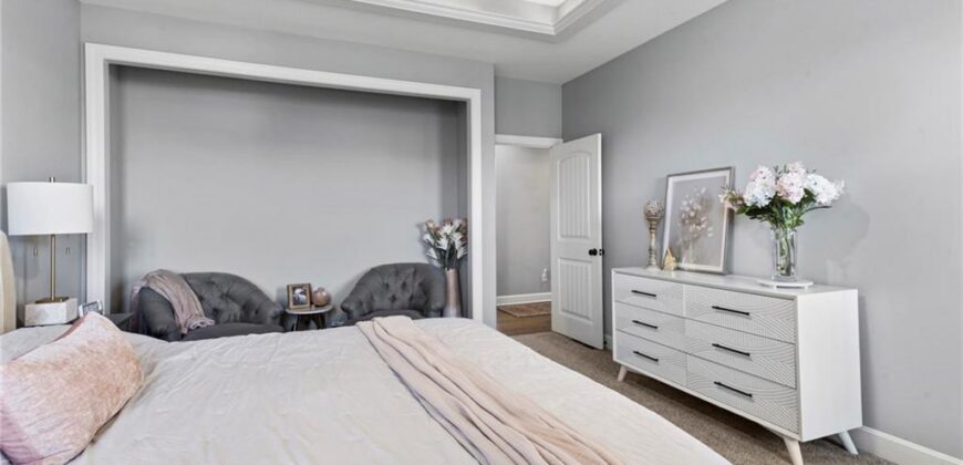 7425 NW Douglas Court, Parkville, MO 64152