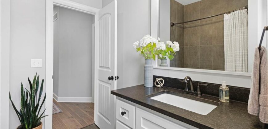 7425 NW Douglas Court, Parkville, MO 64152