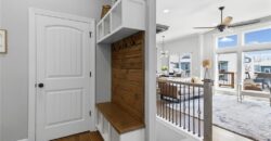 7425 NW Douglas Court, Parkville, MO 64152